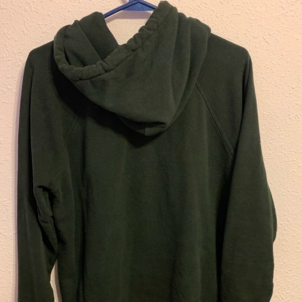 Pullover sweater